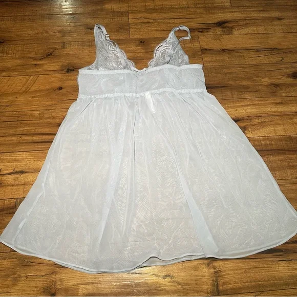 Cacique Elegant Lace Trimmed Babydoll - Light Blue size 18/20 - Picture 7 of 7
